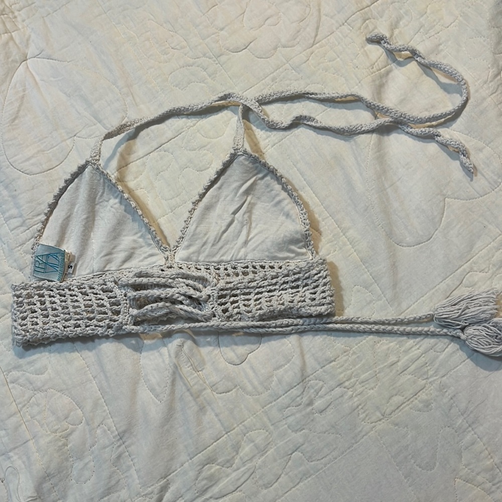 woman’s crochet bikini top white made in Indonesia size small boho yarn top